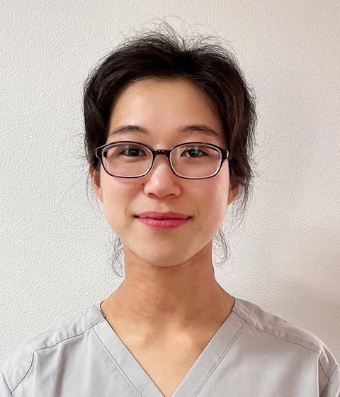 山本 絢子院長